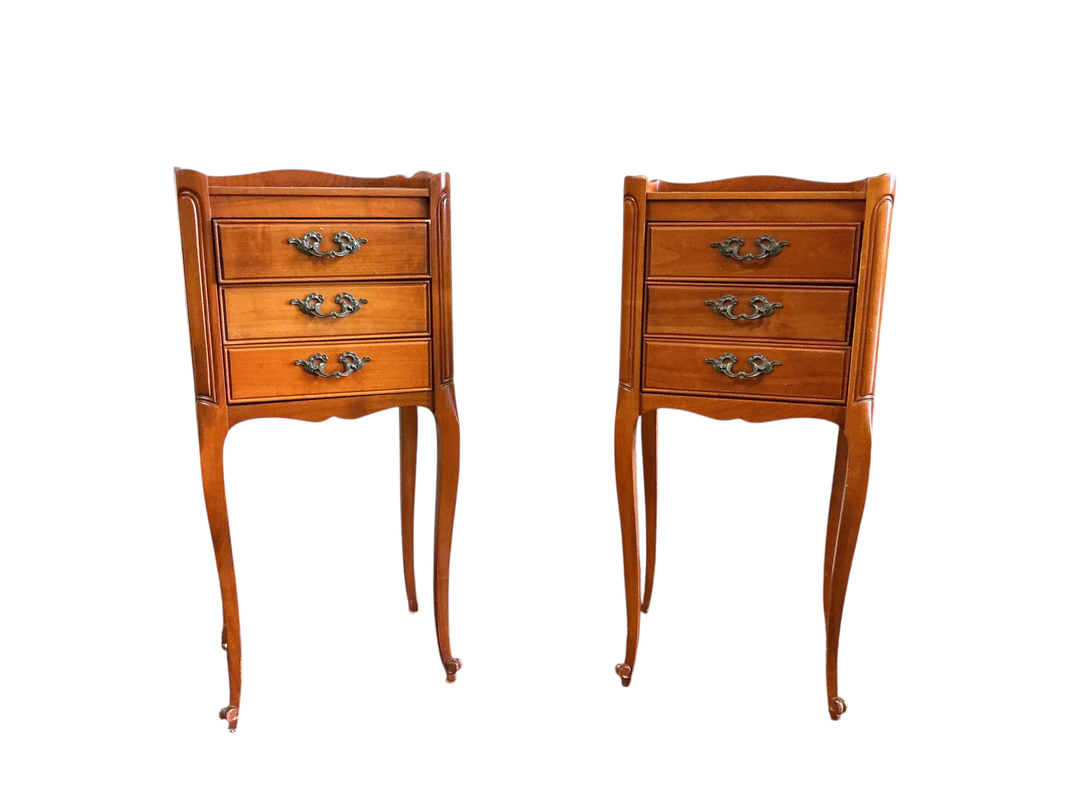 A pair of French cherry bedside chests, width 32cm, depth 27cm, height 69cm